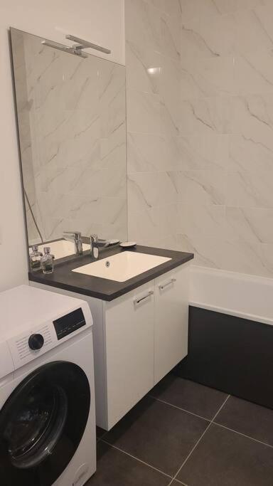 Appartement Chic 5 Min Disneyland/Vallee Village Serris Esterno foto